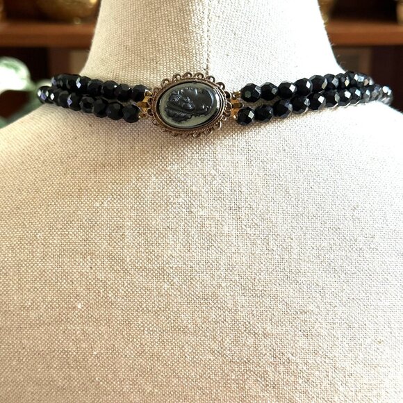 Vintage Black Cameo Necklace Set - Picture 2 of 8